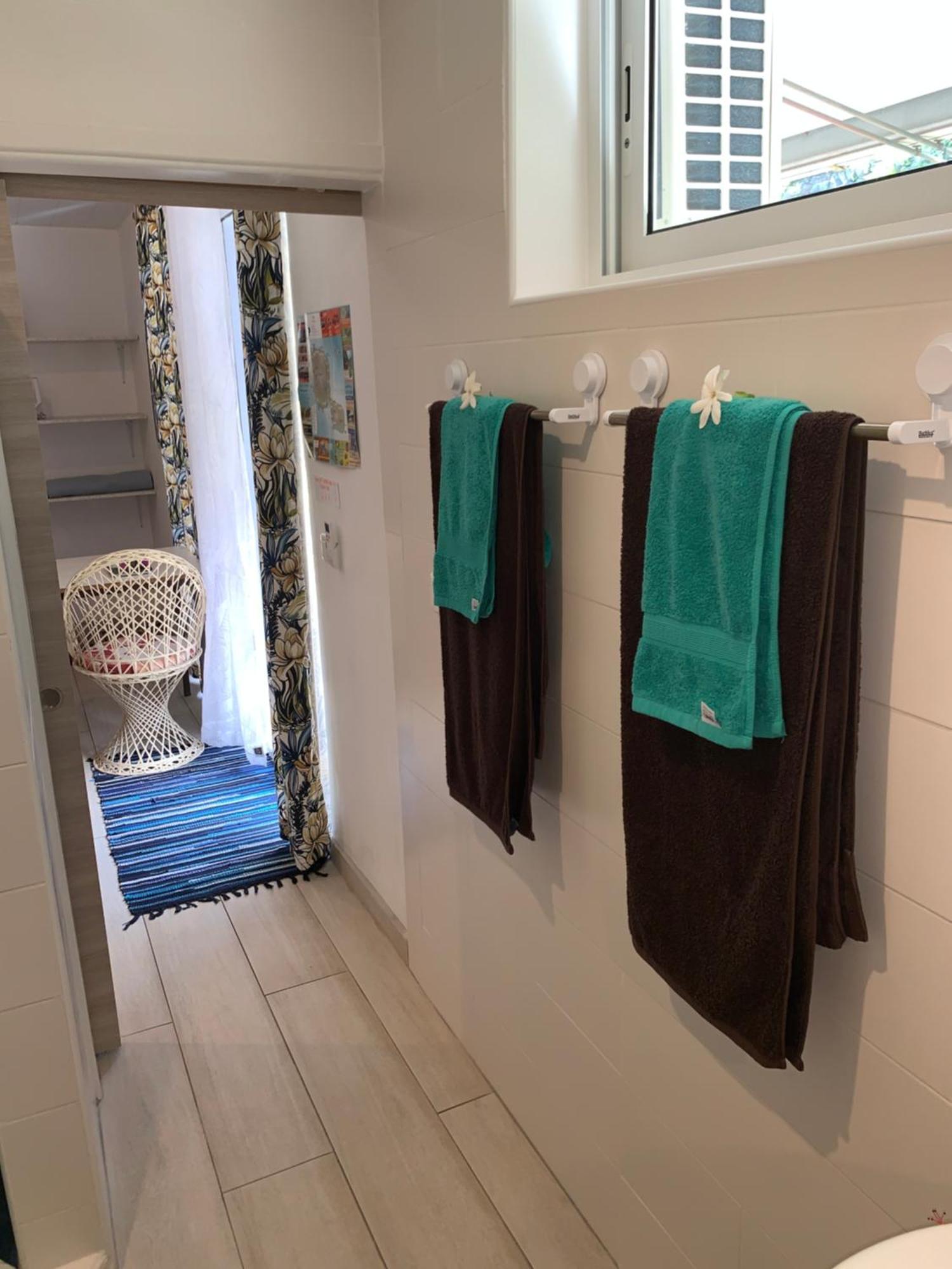 A Tomo Mai Homestay, Close To Airport, Private Bathroom Free Parking And Wifi With High Connection And Breakfast Optional Faaa Dış mekan fotoğraf